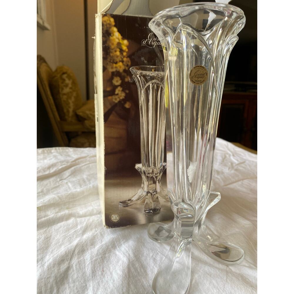 Cristal d'Arques-Durand bud vase is part of the Bandol pattern,